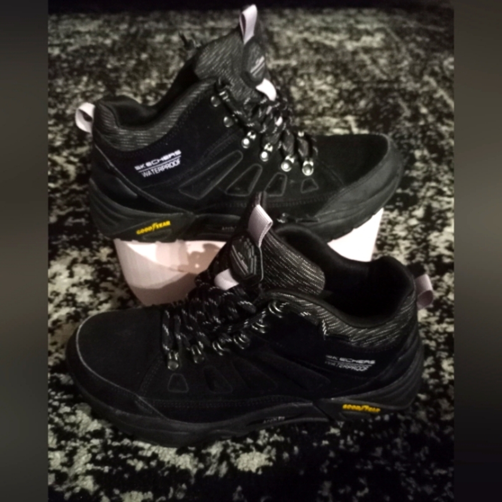 Skechers, Women's Black Hiking Shoes With Light Purple Details